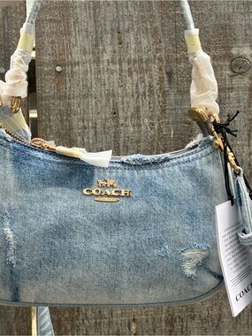 Trendy❤️‍🔥Coach Teri Shoulder Bag in Loved Denim W/O charms